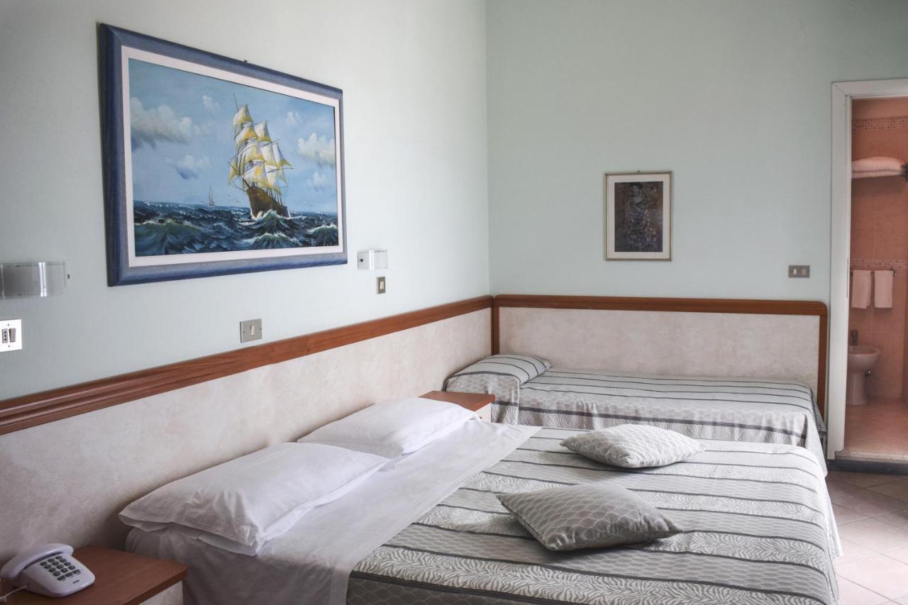 Hotel Universal Bellaria-Igea Marina Exterior photo
