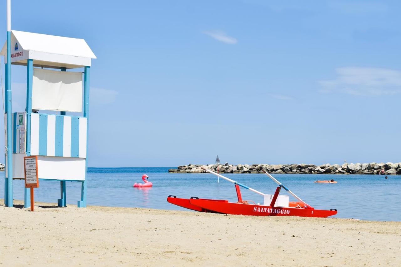 Hotel Universal Bellaria-Igea Marina Exterior photo